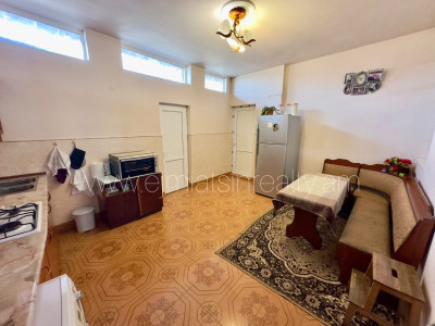 Code AA-2558 A private house is for sale