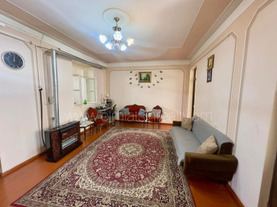 Code AA-2558 A private house is for sale