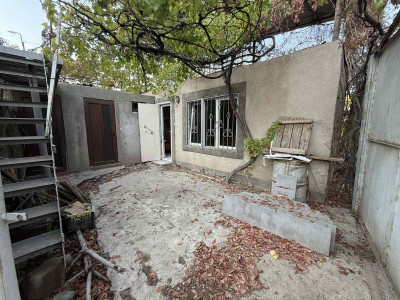 Code AA-1108 A private house is for sale