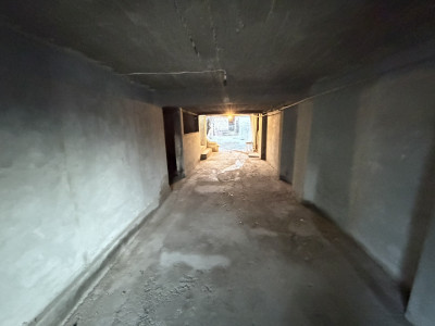 Code AA-8903 A private house is for sale