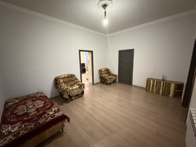 Code AA-8903 A private house is for sale