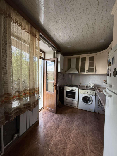 Code BA-8391 An apartment is for sale