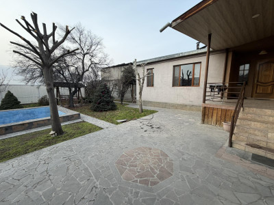 Code AA-4405 A private house is for sale