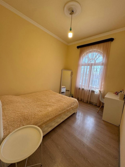 Code AA-7601 – House for sale