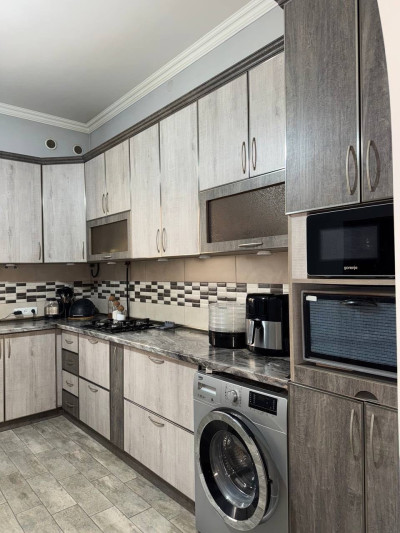 Code AA-7601 – House for sale