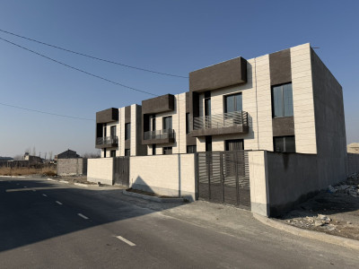 Code AA-0213 – House for sale