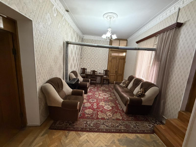 Code AA-3433 – Private house for sale