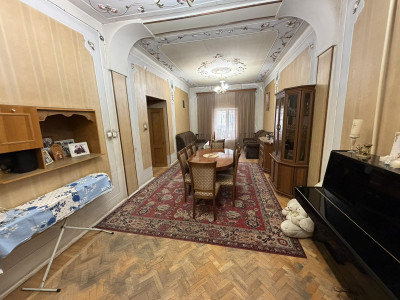 Code AA-3433 – Private house for sale