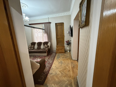 Code AA-3433 – Private house for sale