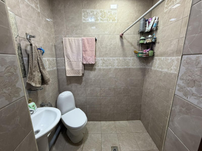 Code AA-3433 – Private house for sale