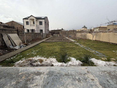 Code AA-8812 – Private house for sale