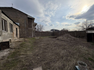 Code AA-1049 – Private house for sale