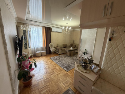 Code BA-7954 – Apartment for sale