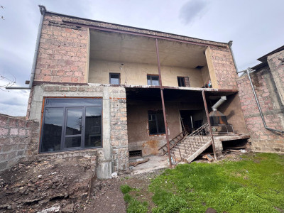 Code AS-5500 – Private house for sale