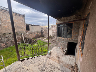 Code AS-5500 – Private house for sale