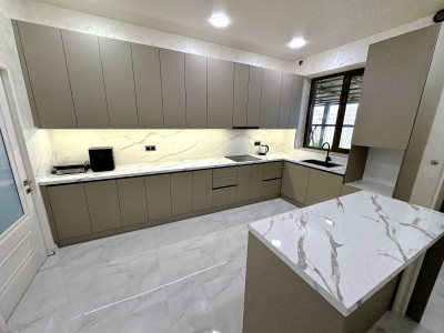 Code AS-6866 – Private house for sale