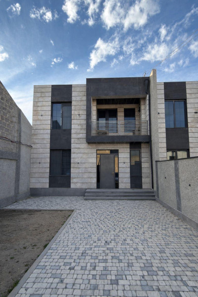 Code AA-8869 – Private house for sale