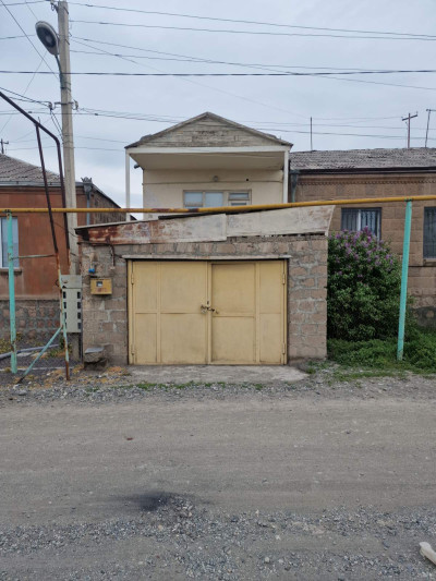 Code AV-6351 – Private house for sale