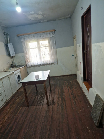 Code AV-6351 – Private house for sale