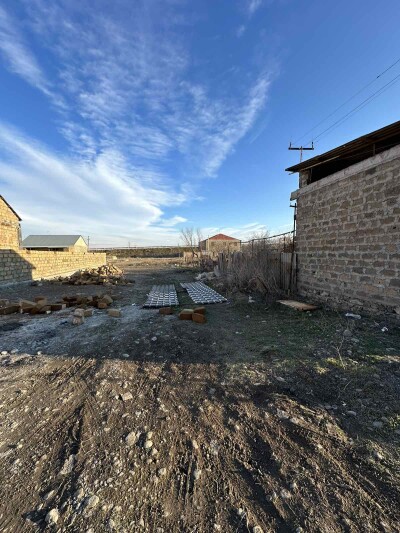 Կոդ HS-0354  Վաճառվում է տնամերձ հող