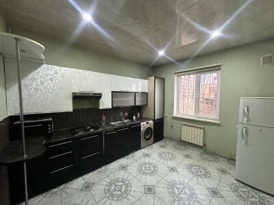 Կոդ AE-1209  Վաճառվում է առանձնատուն