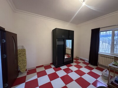 Կոդ AE-1209  Վաճառվում է առանձնատուն