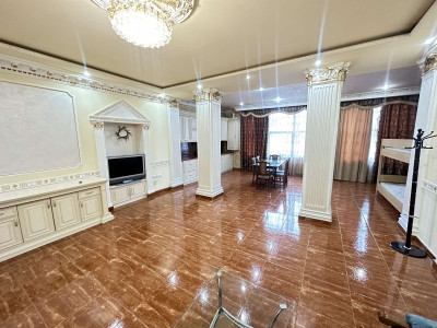 Կոդ 711 Վարձով է տրվում բնակարան