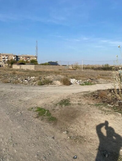 Կոդ HA-2353  Վաճառվում է տնամերձ հող