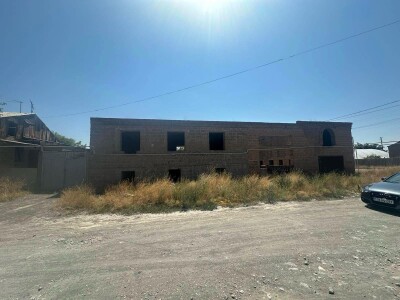 Կոդ AA-3338  Վաճառվում է կիսակառույց  առանձնատուն