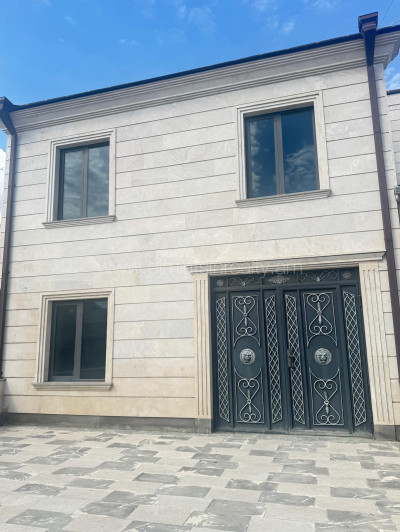 Կոդ AS-8990 Վաճառվում է առանձնատուն