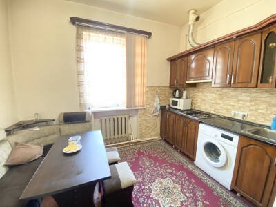 Կոդ  AA-3553   Վաճառվում է առանձնատուն