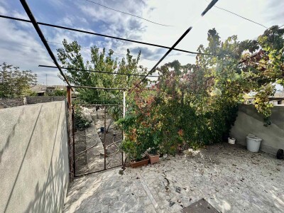 Կոդ AA-0087   Վաճառվում է առանձնատուն