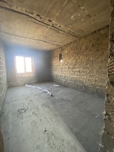 Կոդ AE-2282  Վաճառվում է  առանձնատուն