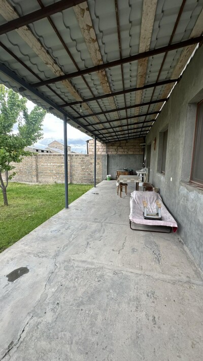 Կոդ AA-0143 Վաճառվում է նորակառույց առանձնատուն