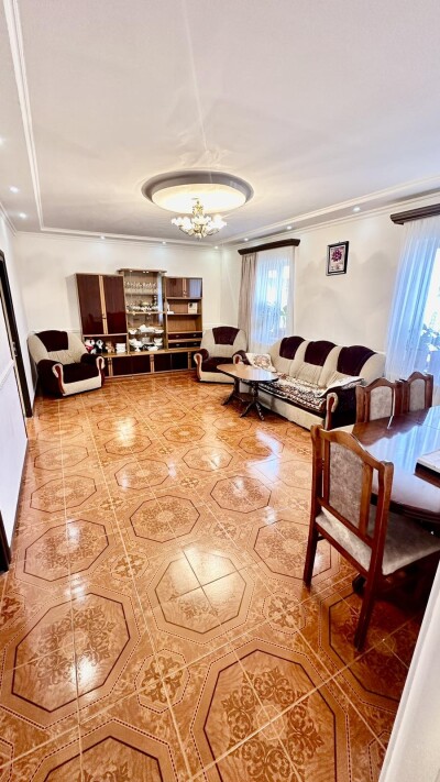 Կոդ AA-4022  Վաճառվում է առանձնատուն