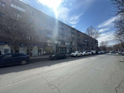 Կոդ BE-0454  Վաճառվում է բնակարան