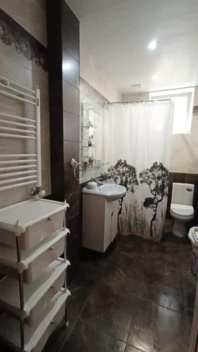 Կոդ AE-6848  Վաճառվում է առանձնատուն