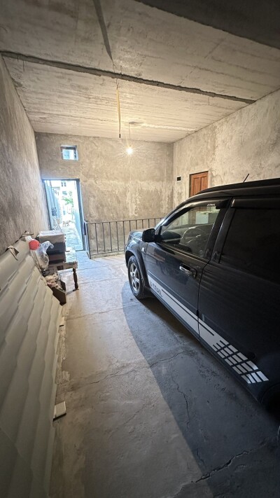 Կոդ AA-0143 Վաճառվում է նորակառույց առանձնատուն