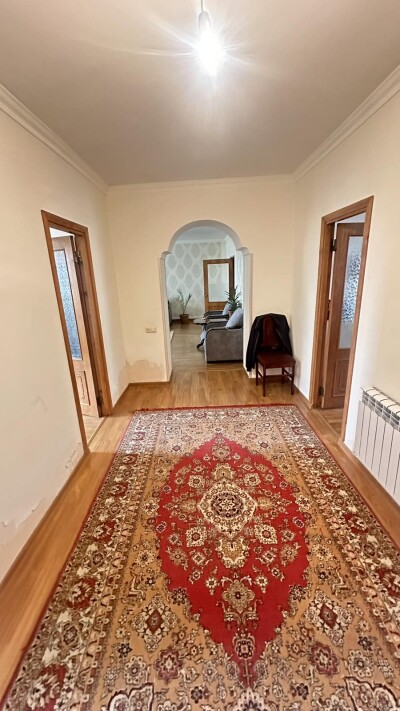 Կոդ AA-0738  Վաճառվում է առանձնատուն