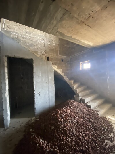 Կոդ AE-2282  Վաճառվում է  առանձնատուն