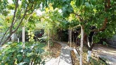 Կոդ AE-6848  Վաճառվում է առանձնատուն