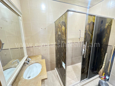 Կոդ 711 Վարձով է տրվում բնակարան