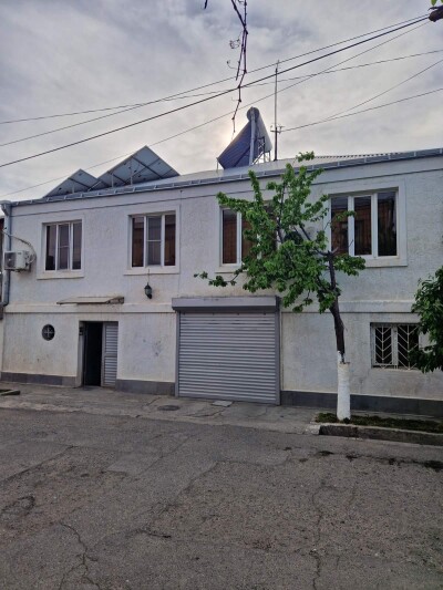 Կոդ AA-6435  Վաճառվում է  առանձնատուն