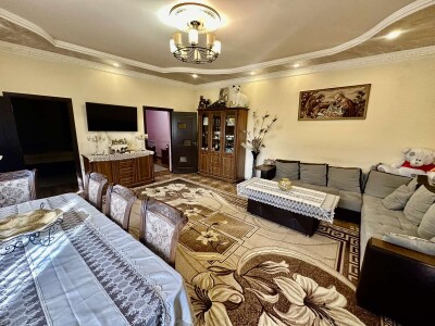 Կոդ AA-0087   Վաճառվում է առանձնատուն