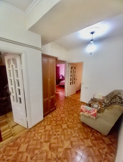 Կոդ BA-0200  Վաճառվում է բնակարան