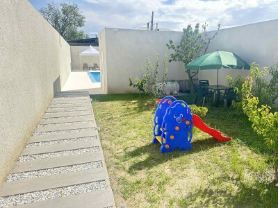 Code KA-8846. A functioning business is for sale.