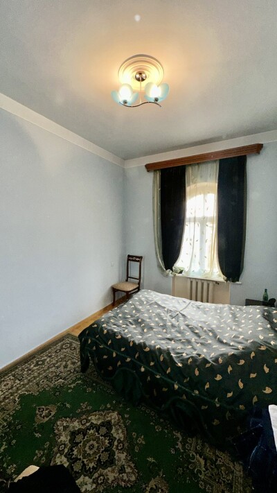 Կոդ AA-3535  Վաճառվում է երկհարկանի առանձնատուն