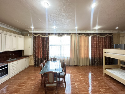 Կոդ 711 Վարձով է տրվում բնակարան