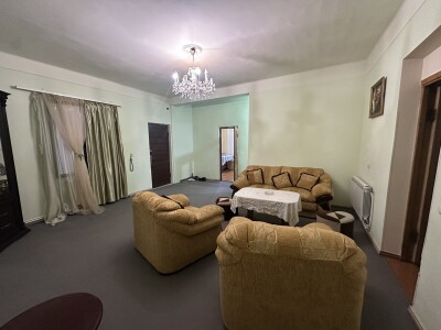 Կոդ AE-0053   Վաճառվում է առանձնատուն