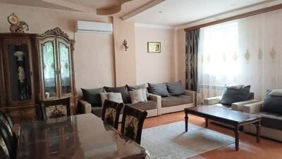 Կոդ AE-6848  Վաճառվում է առանձնատուն